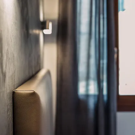 Charming Palace Corte Del Teatro ונציה