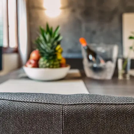 Charming Palace Corte Del Teatro *