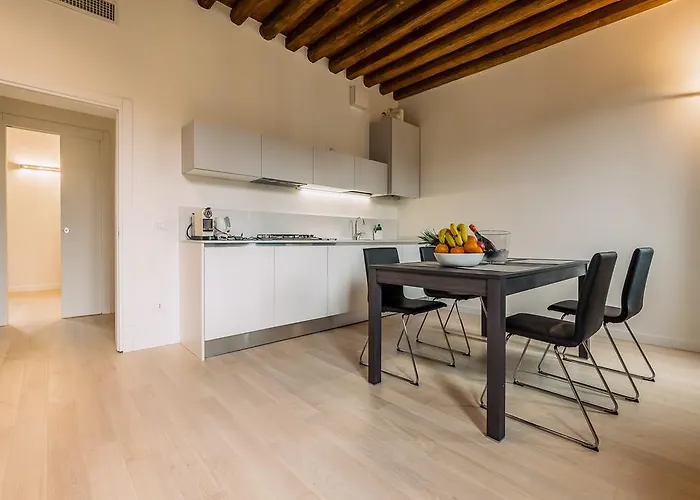 Charming Palace Corte Del Teatro Apartment Venice
