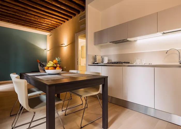 Apartment Charming Palace Corte Del Teatro Venice