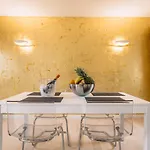 Apartamento Charming Palace Corte Del Teatro
