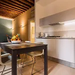 Apartamento Charming Palace Corte Del Teatro Venecia