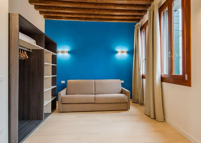 Charming Palace Corte Del Teatro