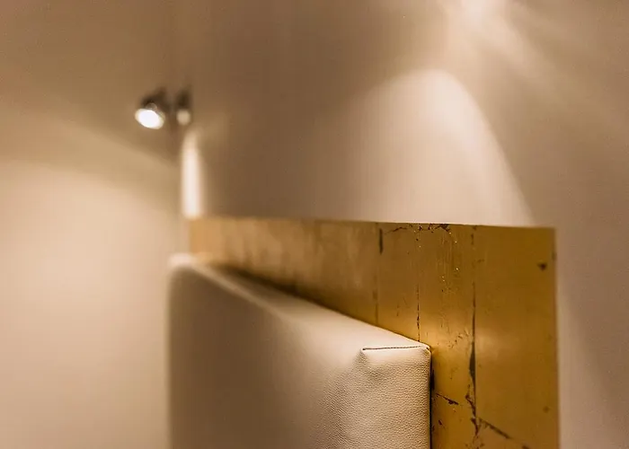 Charming Palace Corte Del Teatro Apartment