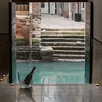 Apartman Charming Palace Corte Del Teatro