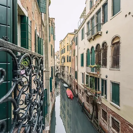 Apartamento Charming Palace Corte Del Teatro Venecia