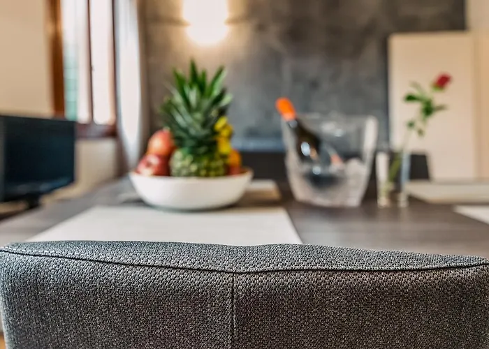 Charming Palace Corte Del Teatro